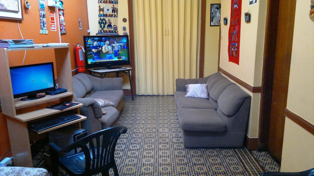 Friends House Acomodação com café da manhã Lima Quarto foto